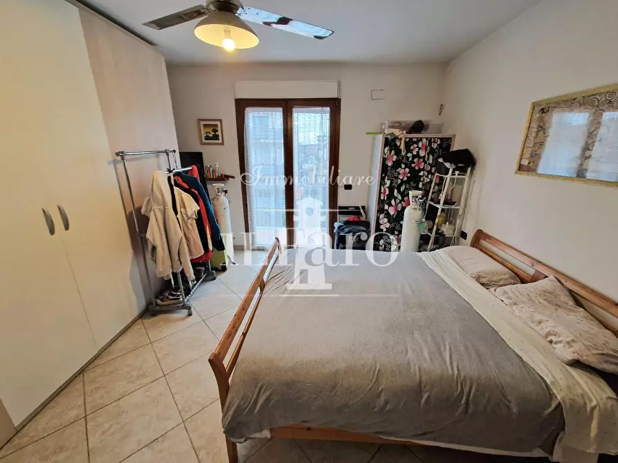 Immagine 9 di Villetta a schiera in vendita  a Campi Bisenzio