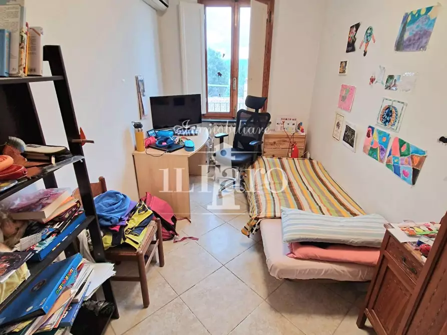 Immagine 19 di Villetta a schiera in vendita  a Campi Bisenzio