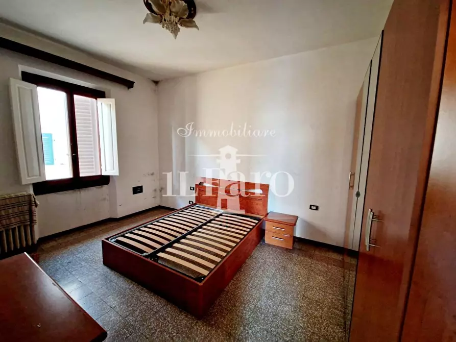 Immagine 15 di Terratetto in vendita  a Campi Bisenzio