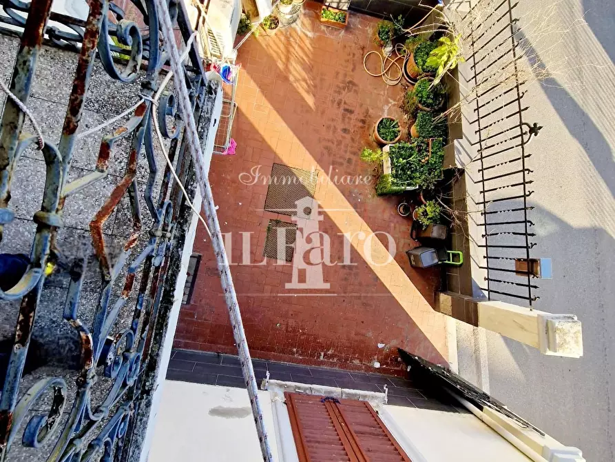 Immagine 21 di Terratetto in vendita  a Campi Bisenzio