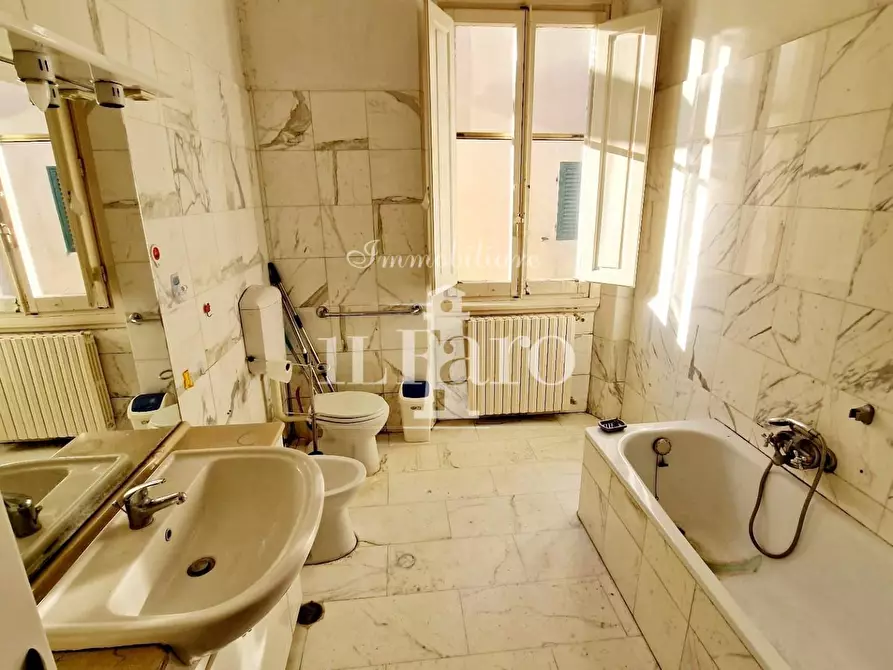 Immagine 20 di Terratetto in vendita  a Campi Bisenzio