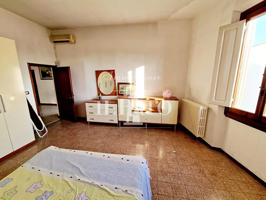 Immagine 18 di Terratetto in vendita  a Campi Bisenzio