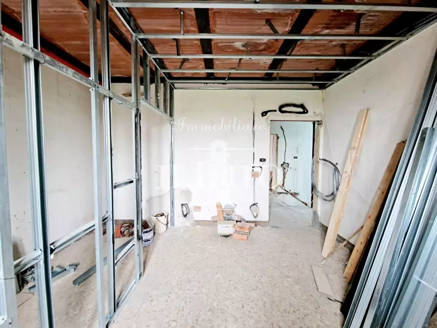 Immagine 19 di Terratetto in vendita  a Campi Bisenzio