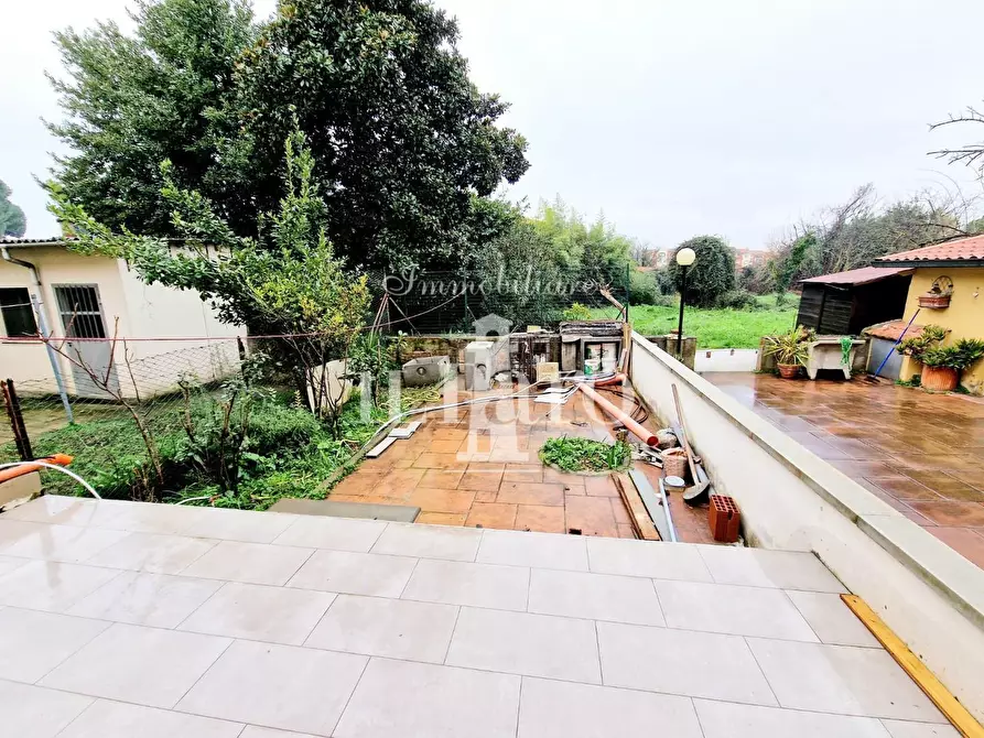 Immagine 3 di Terratetto in vendita  a Campi Bisenzio