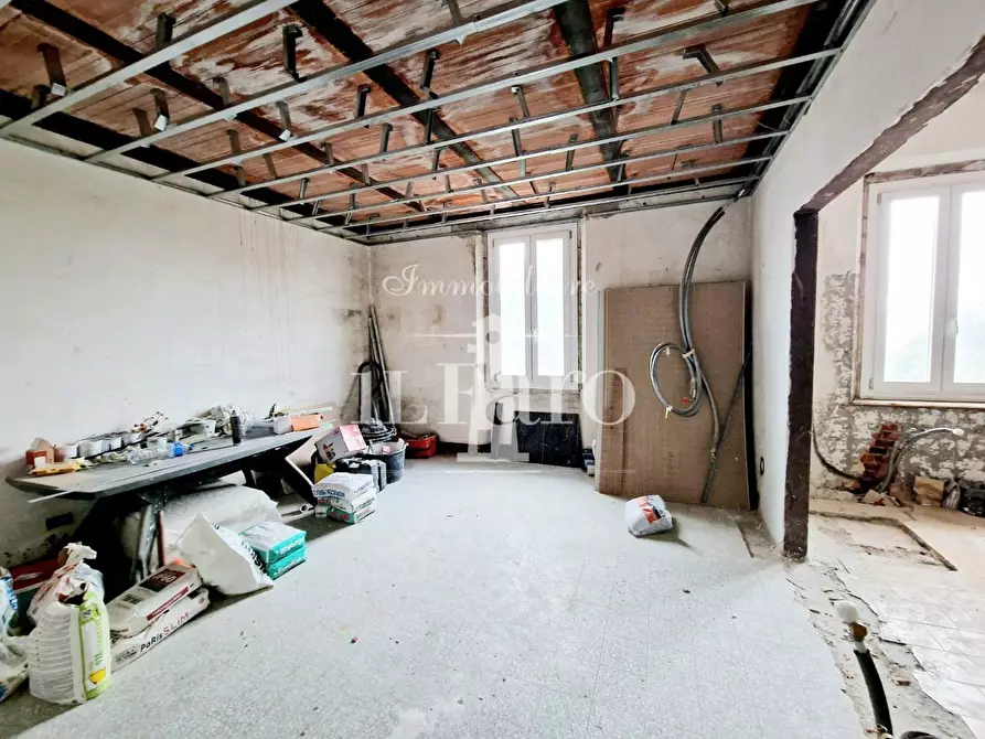 Immagine 18 di Terratetto in vendita  a Campi Bisenzio