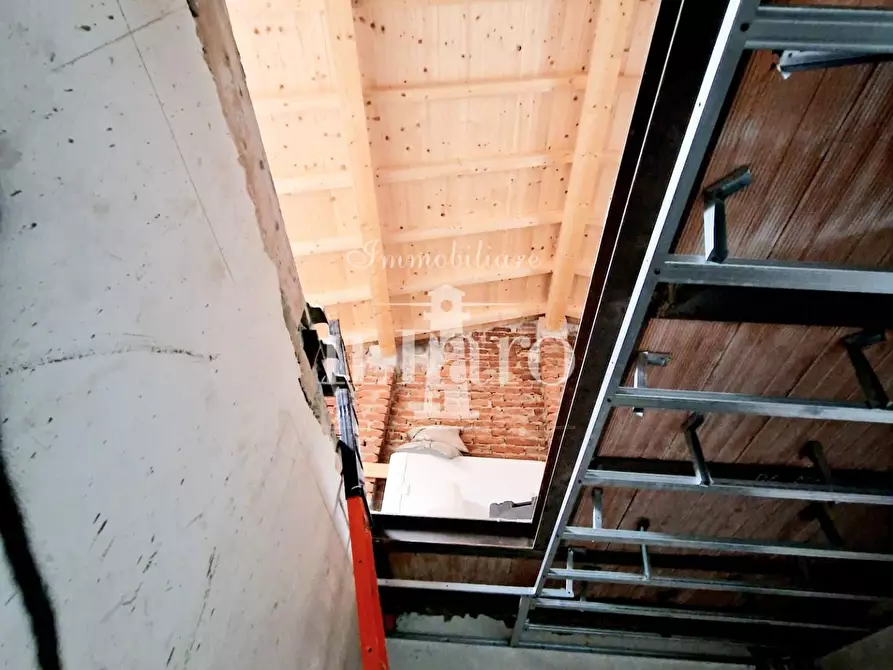 Immagine 17 di Terratetto in vendita  a Campi Bisenzio