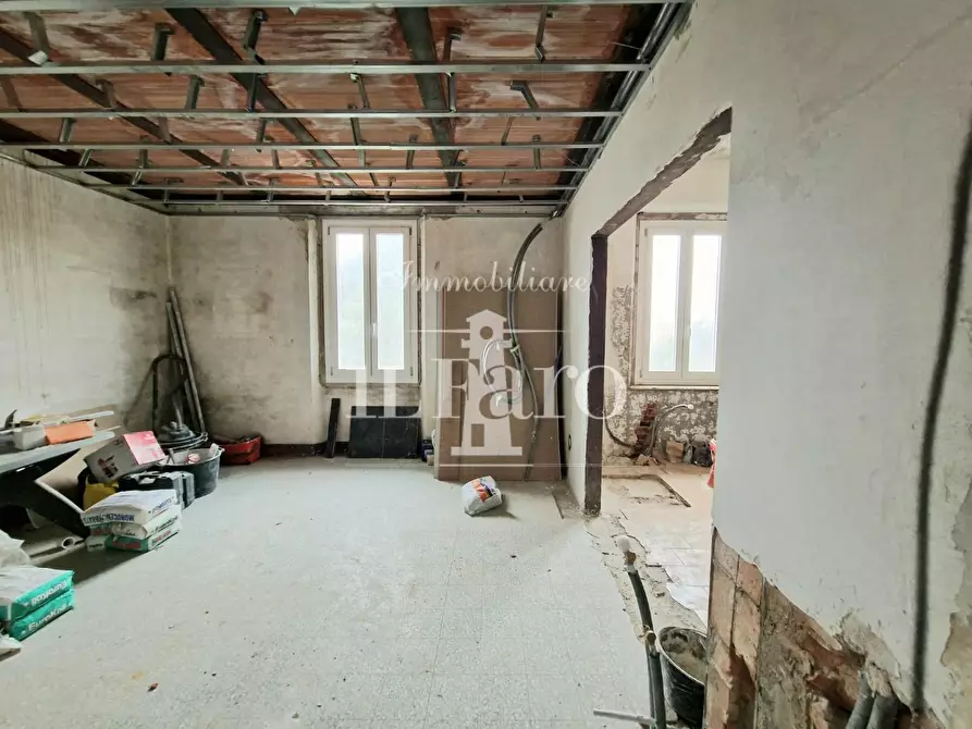 Immagine 23 di Terratetto in vendita  a Campi Bisenzio