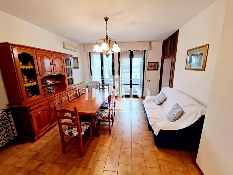 Immagine 8 di Appartamento in vendita  a Carmignano