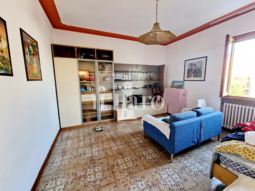 Immagine 38 di Terratetto in vendita  a Campi Bisenzio