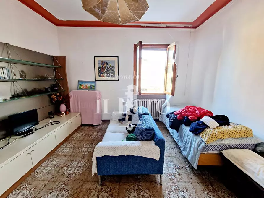 Immagine 36 di Terratetto in vendita  a Campi Bisenzio