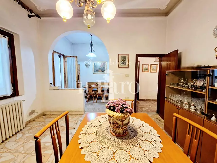 Immagine 14 di Terratetto in vendita  a Campi Bisenzio