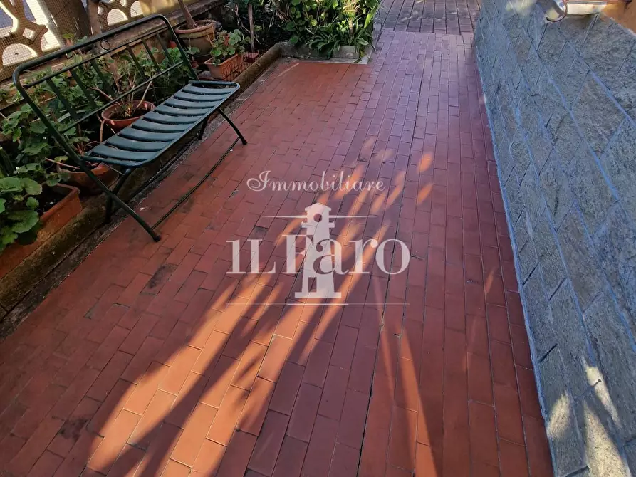 Immagine 2 di Terratetto in vendita  a Campi Bisenzio