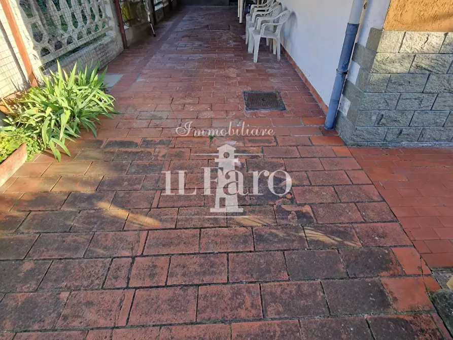 Immagine 4 di Terratetto in vendita  a Campi Bisenzio