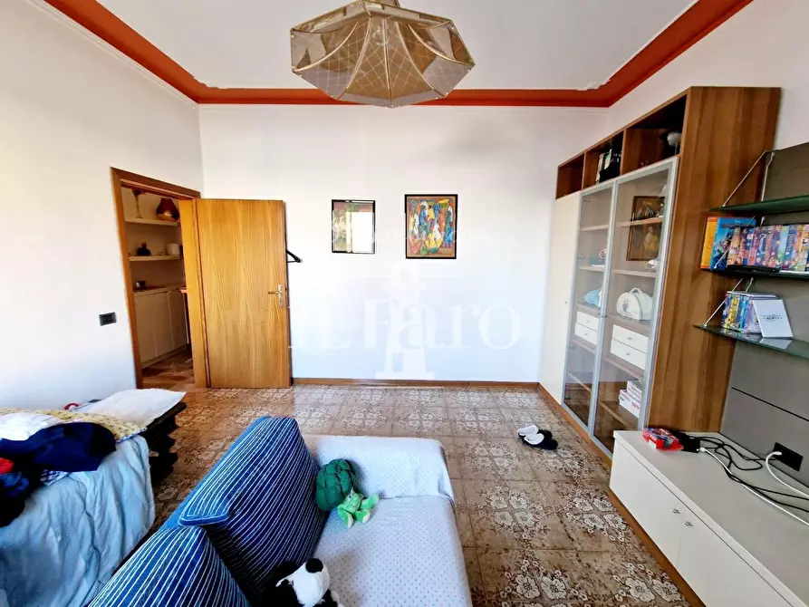 Immagine 37 di Terratetto in vendita  a Campi Bisenzio