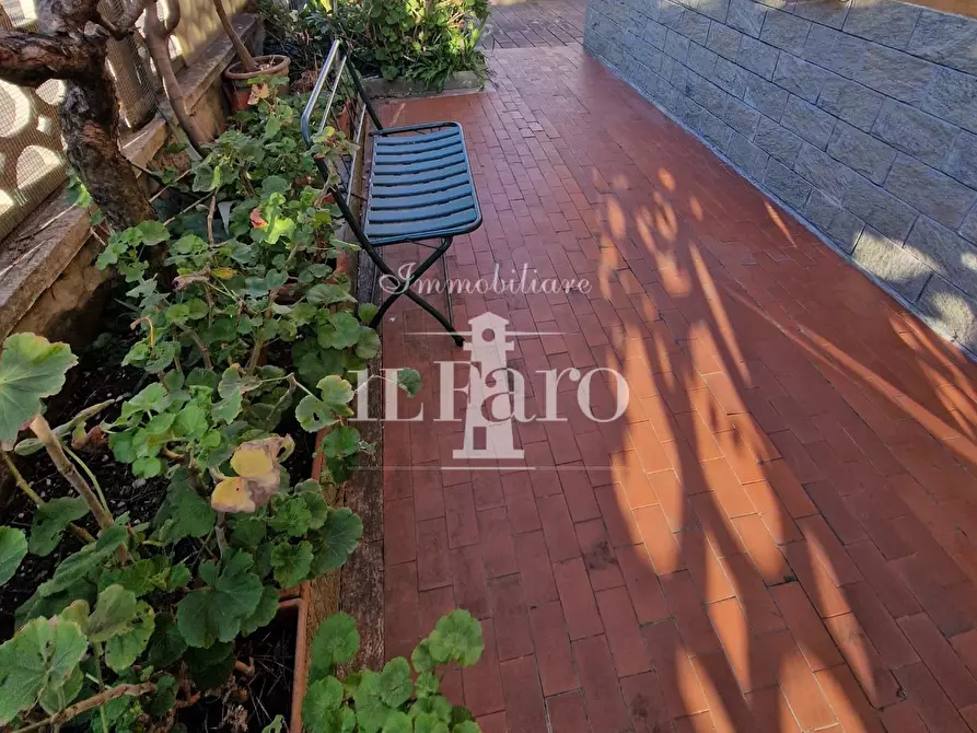 Immagine 5 di Terratetto in vendita  a Campi Bisenzio