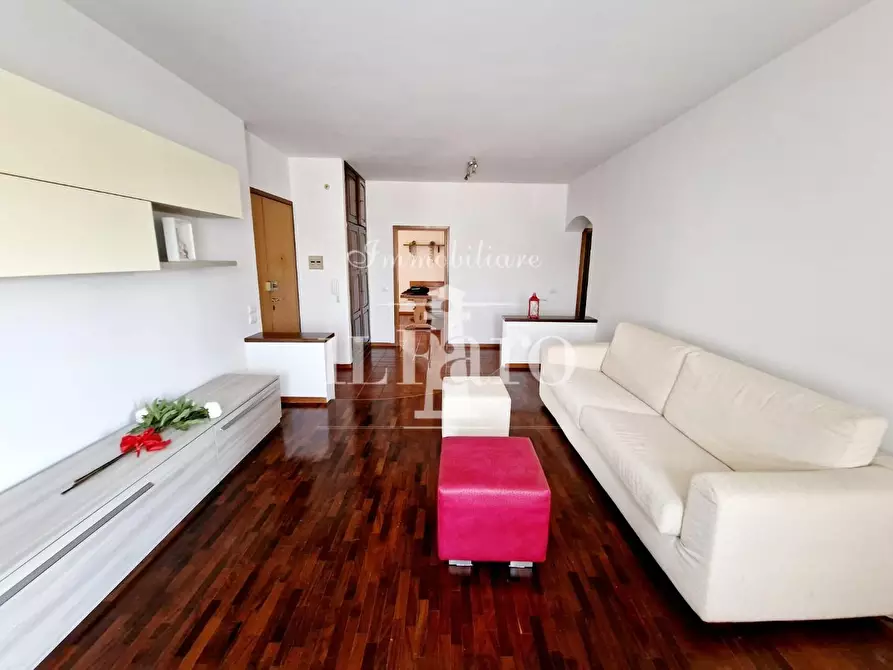 Immagine 2 di Appartamento in vendita  a Signa