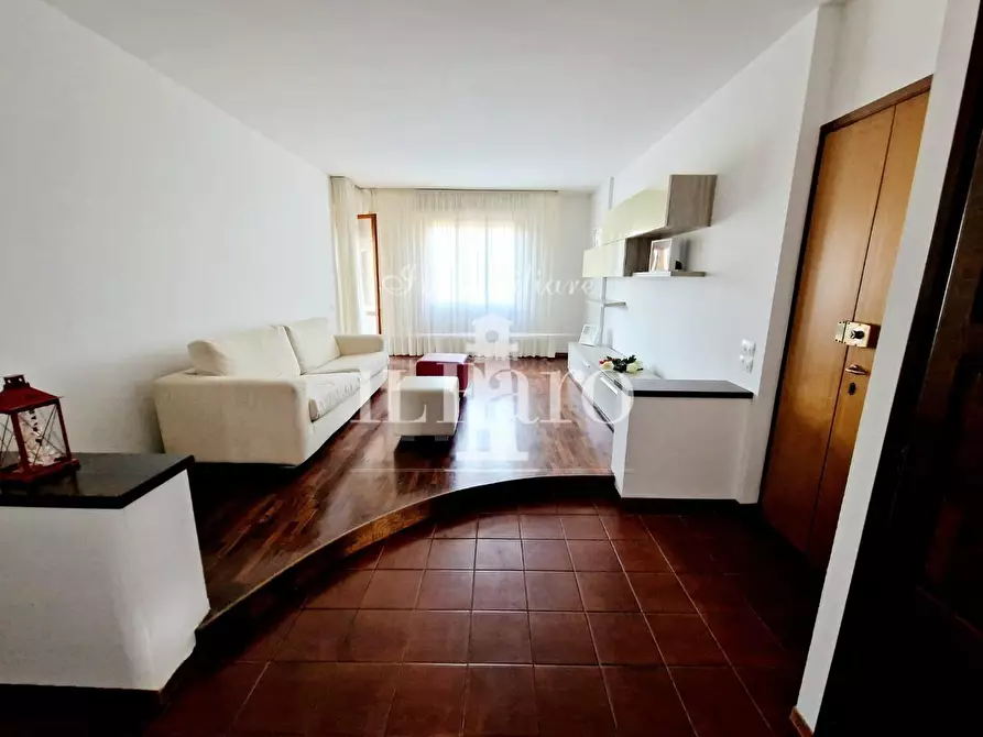 Immagine 4 di Appartamento in vendita  a Signa