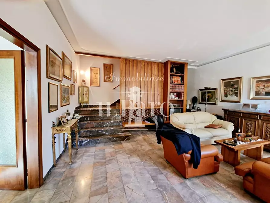 Immagine 15 di Terratetto in vendita  a Campi Bisenzio