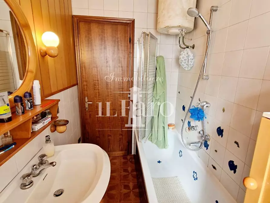 Immagine 44 di Terratetto in vendita  a Campi Bisenzio