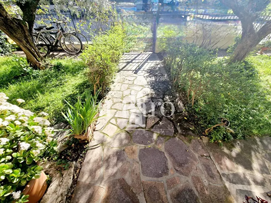 Immagine 2 di Terratetto in vendita  a Campi Bisenzio