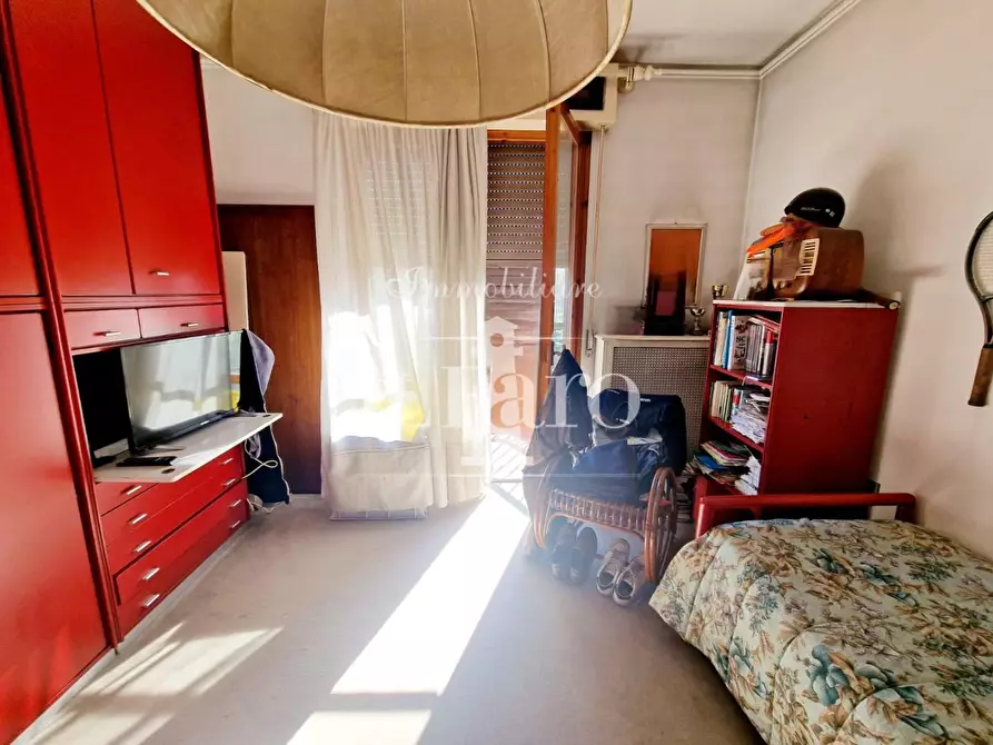 Immagine 37 di Terratetto in vendita  a Campi Bisenzio