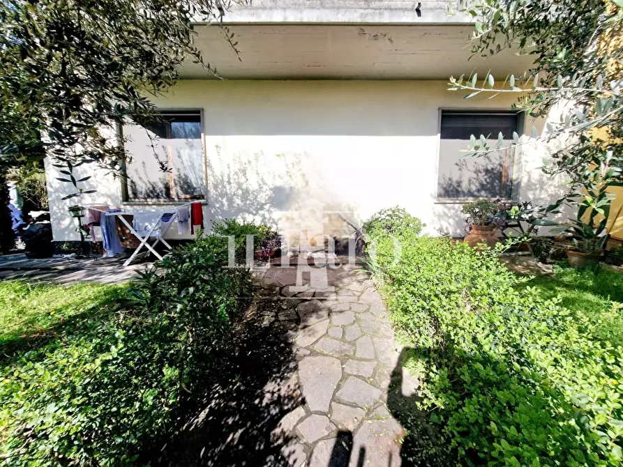 Immagine 5 di Terratetto in vendita  a Campi Bisenzio