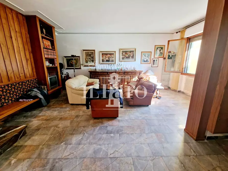 Immagine 14 di Terratetto in vendita  a Campi Bisenzio