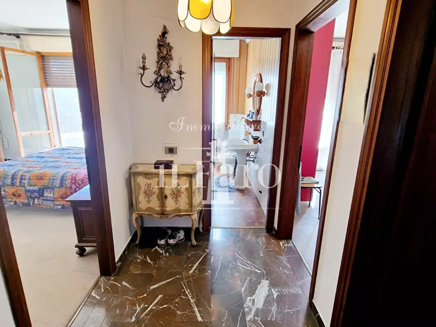 Immagine 40 di Terratetto in vendita  a Campi Bisenzio