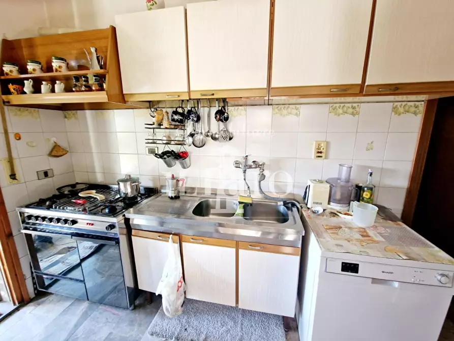 Immagine 21 di Terratetto in vendita  a Campi Bisenzio