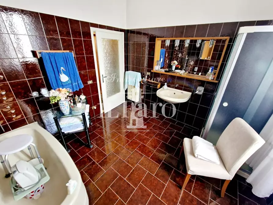 Immagine 47 di Terratetto in vendita  a Prato