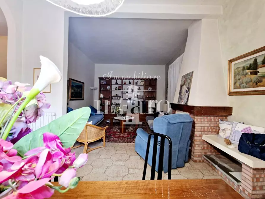 Immagine 10 di Terratetto in vendita  a Prato