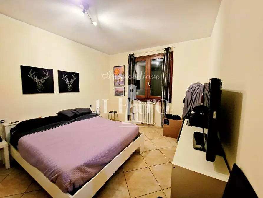 Immagine 11 di Appartamento in vendita  a Campi Bisenzio