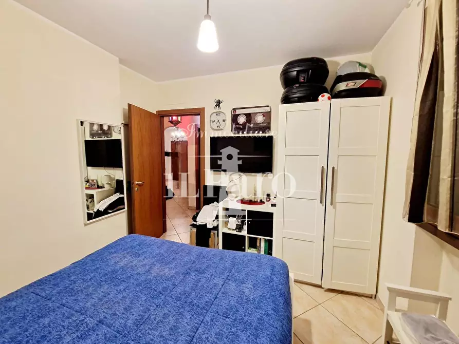 Immagine 19 di Appartamento in vendita  a Campi Bisenzio