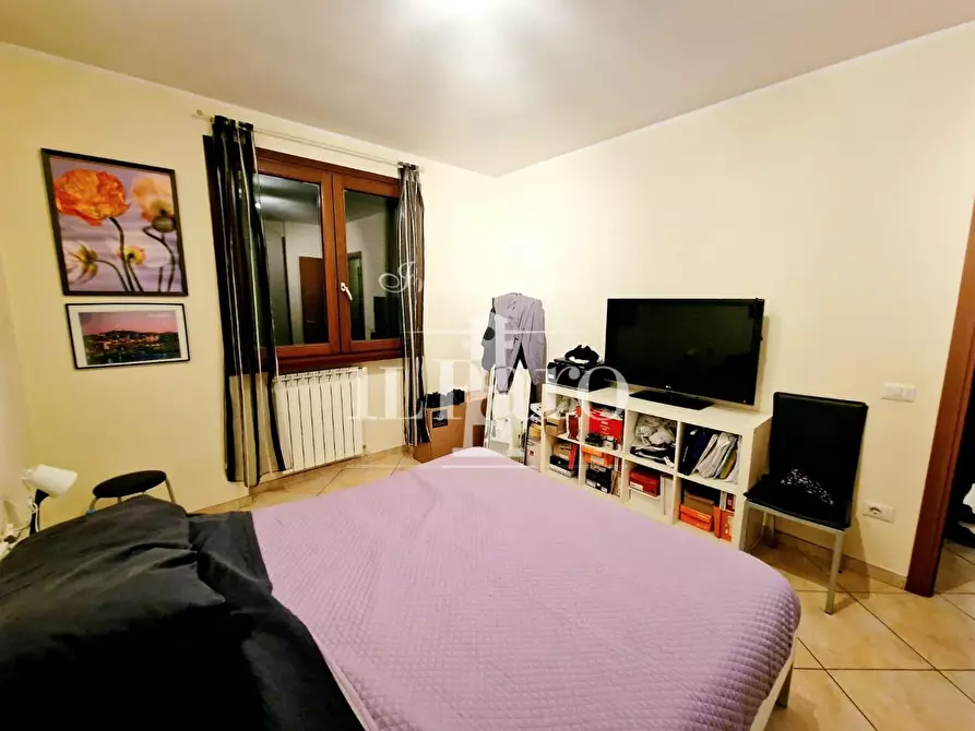 Immagine 12 di Appartamento in vendita  a Campi Bisenzio