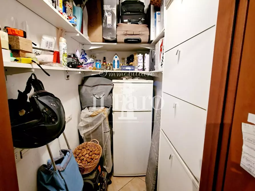 Immagine 7 di Appartamento in vendita  a Campi Bisenzio