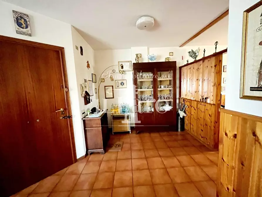 Immagine 2 di Appartamento in vendita  a Signa