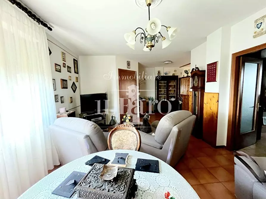 Immagine 4 di Appartamento in vendita  a Signa