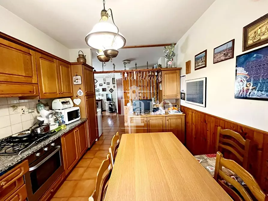 Immagine 7 di Appartamento in vendita  a Signa