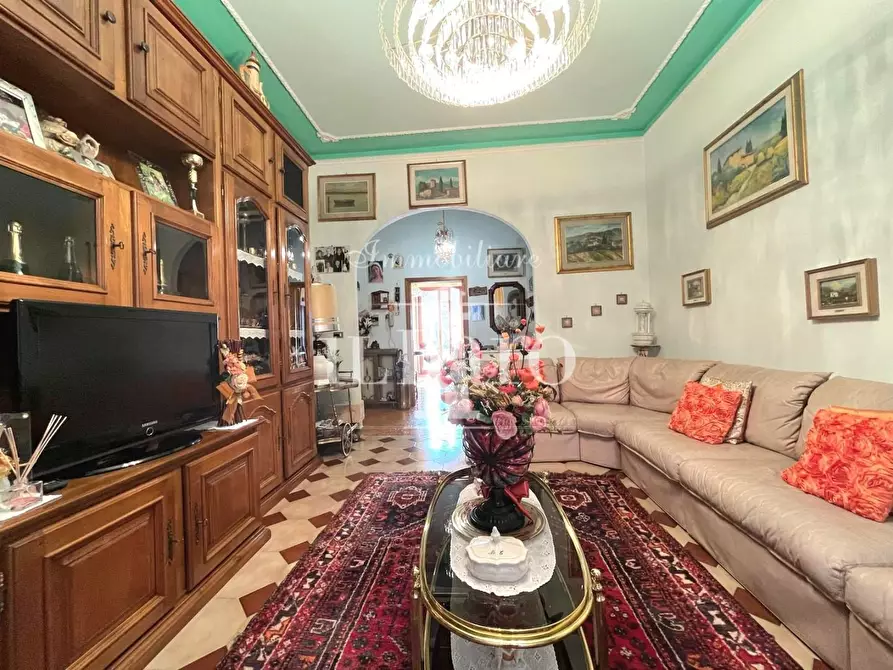 Immagine 7 di Appartamento in vendita  a Campi Bisenzio