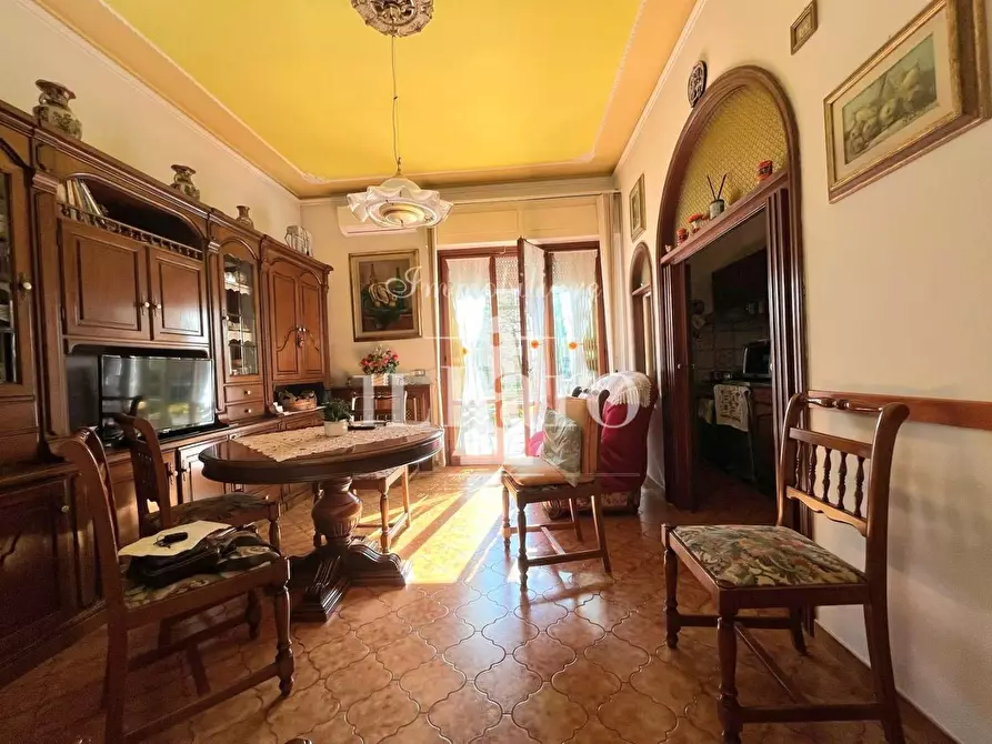 Immagine 12 di Appartamento in vendita  a Campi Bisenzio