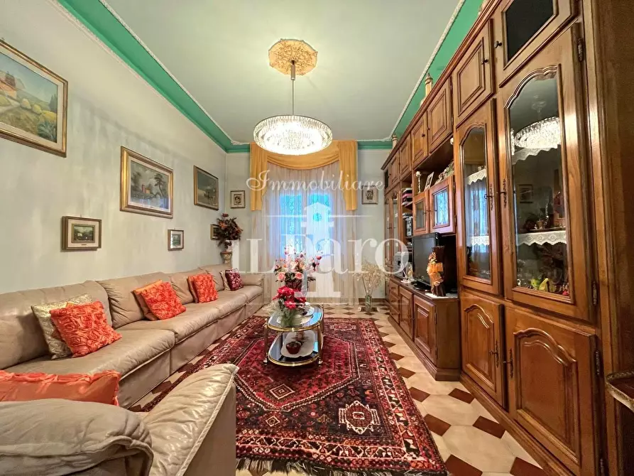 Immagine 6 di Appartamento in vendita  a Campi Bisenzio