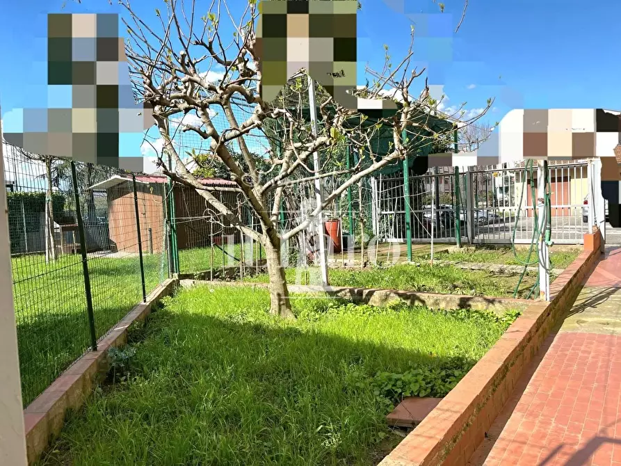 Immagine 2 di Appartamento in vendita  a Campi Bisenzio