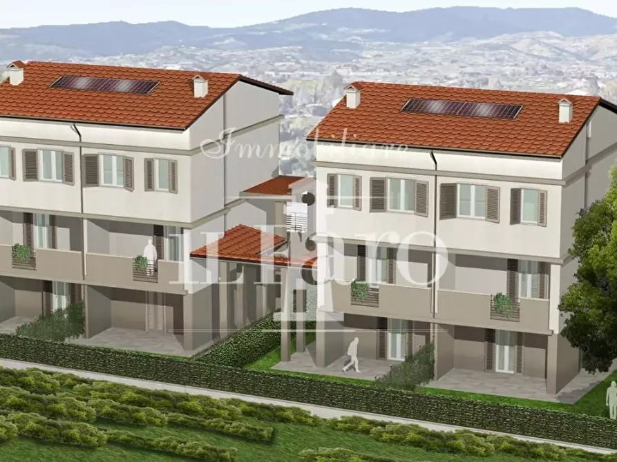 Immagine 4 di Villetta a schiera in vendita  a Campi Bisenzio