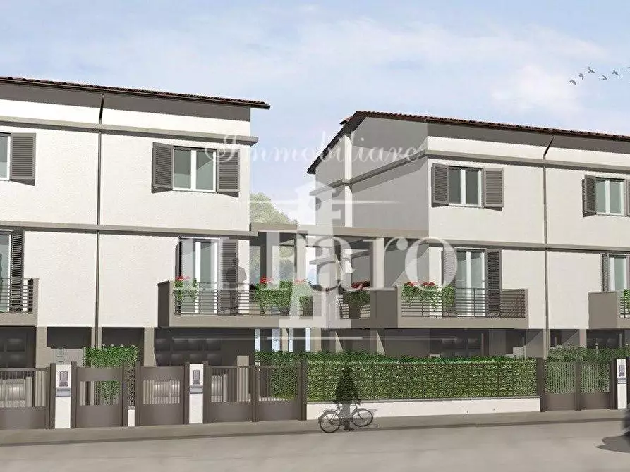 Immagine 2 di Villetta a schiera in vendita  a Campi Bisenzio