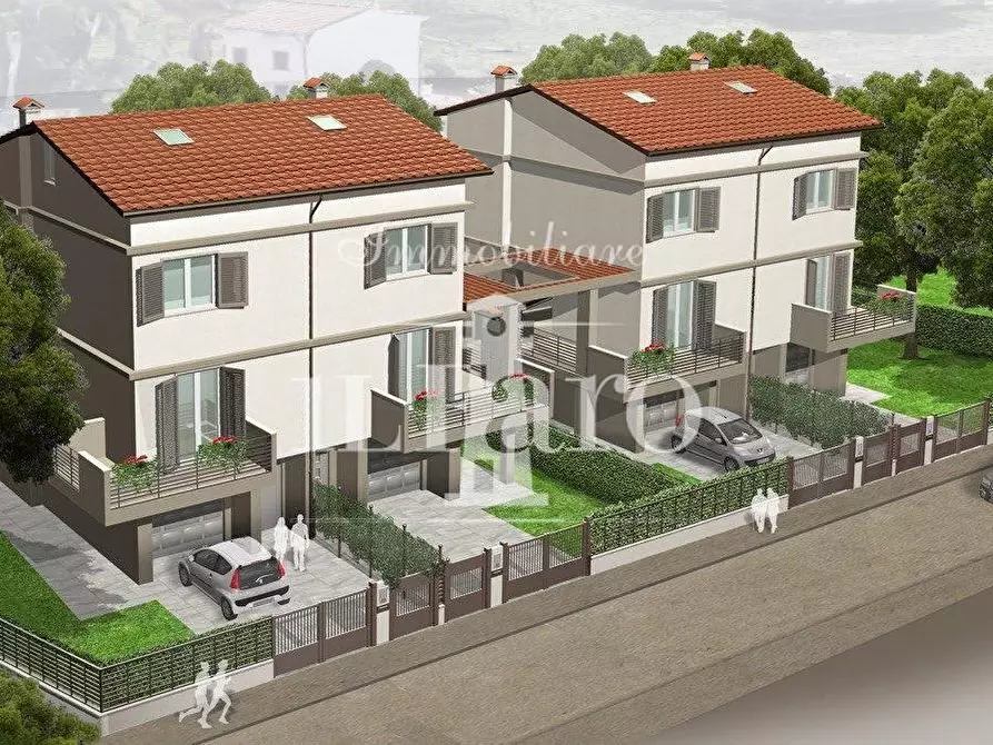 Immagine 3 di Villetta a schiera in vendita  a Campi Bisenzio