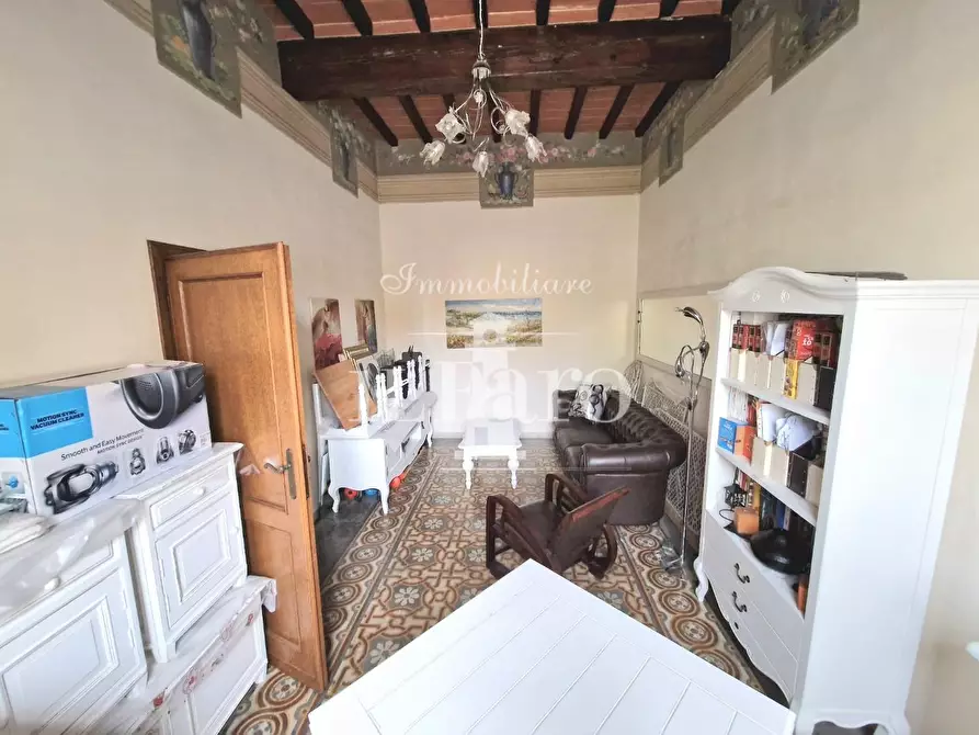 Immagine 11 di Terratetto in vendita  a Campi Bisenzio