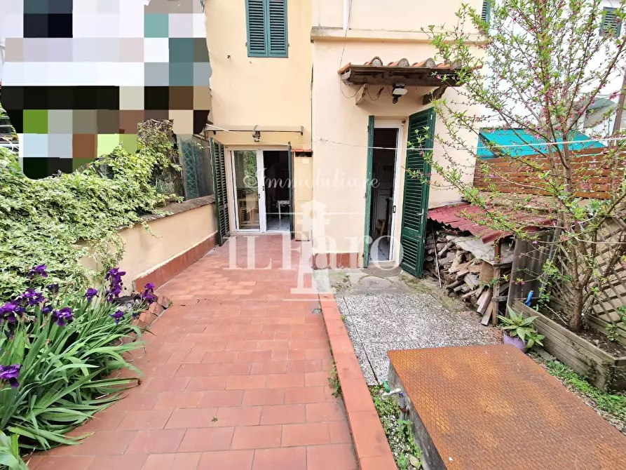 Immagine 2 di Terratetto in vendita  a Campi Bisenzio