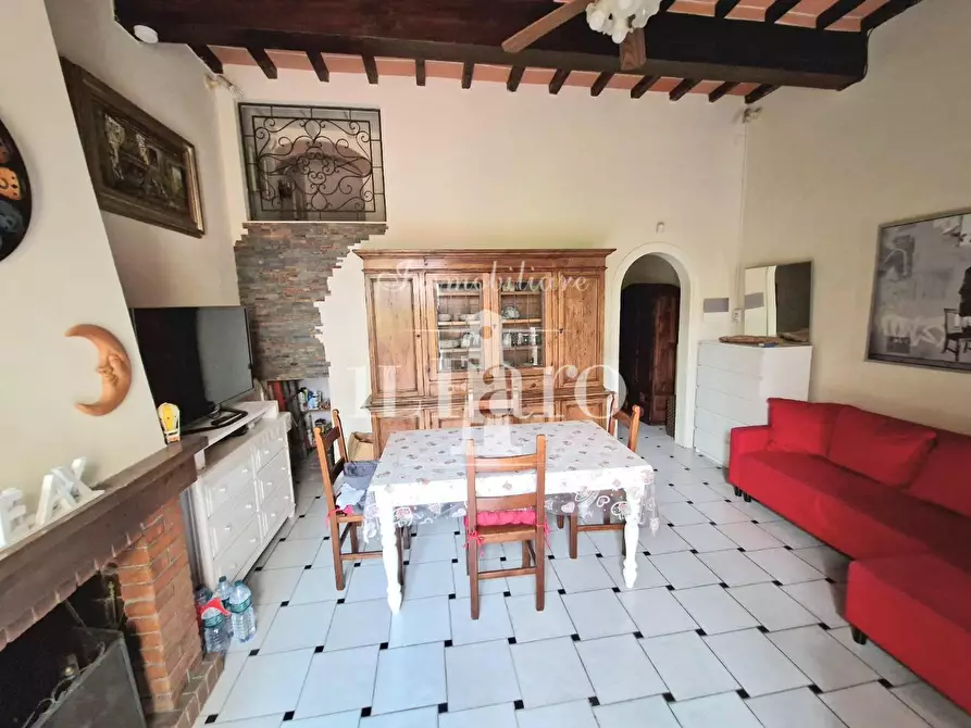 Immagine 12 di Terratetto in vendita  a Campi Bisenzio