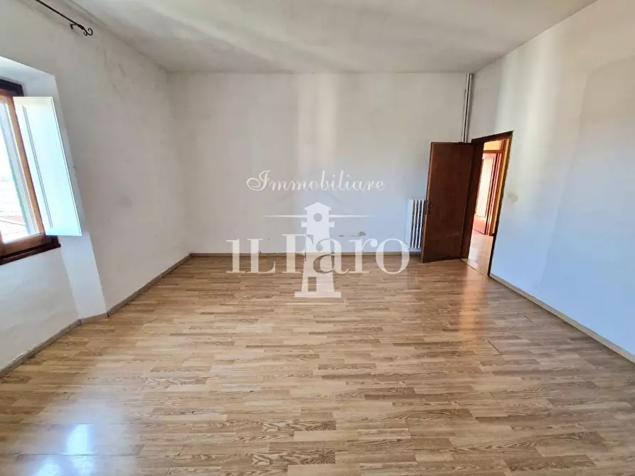 Immagine 11 di Appartamento in vendita  a Signa