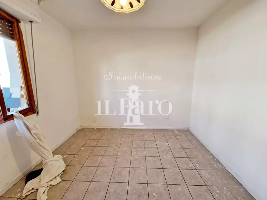 Immagine 5 di Appartamento in vendita  a Campi Bisenzio